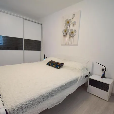 Apartment Acija Malinska